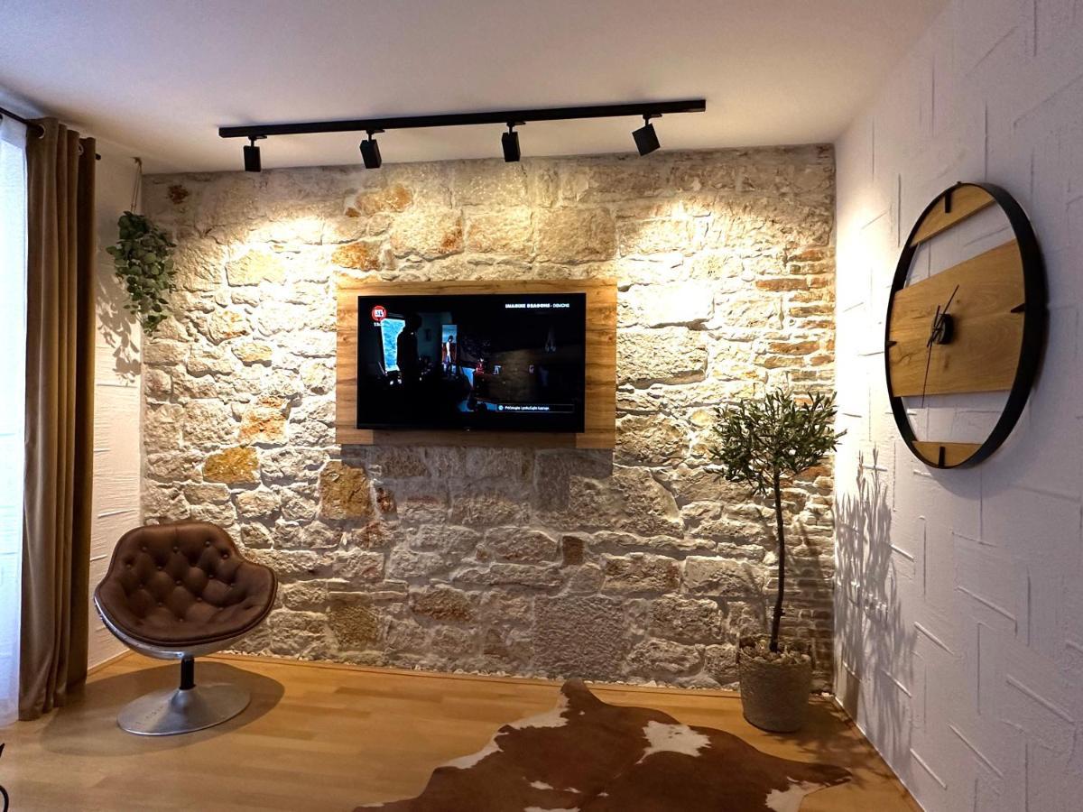 Apartment Erin Center - New Renovated Rovinj Exterior photo